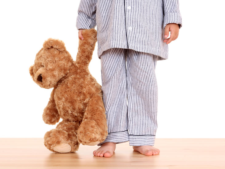 أسباب المشي أثناء النوم عند الأطفال