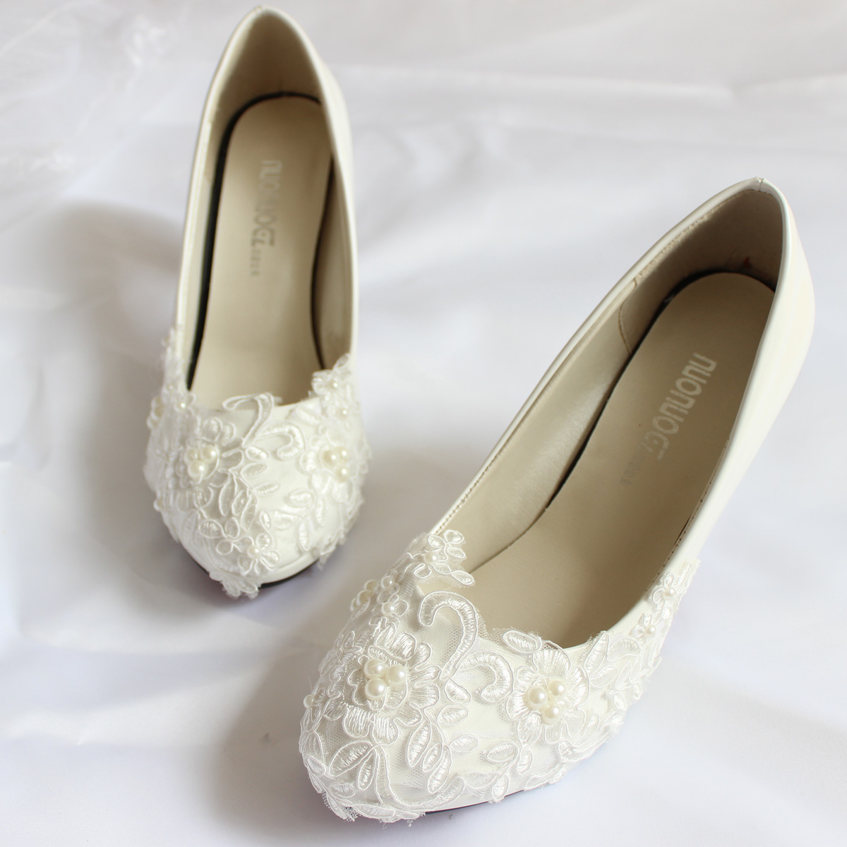 Low-heel-white-lace-wedding-shoes-bridal-moccasins-Handmade-white-bridal-footwear-women-flats-shoes-ballerina.jpg