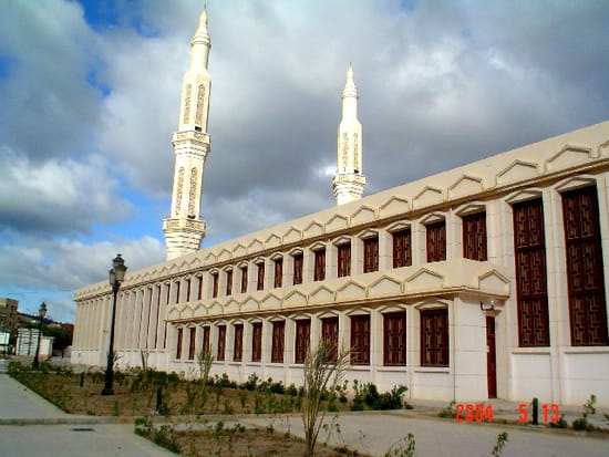 mosquees-autres-monuments-batna-algerie-7963983417-797822.jpg