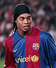 220px-Ronaldinho_11feb2007.jpg