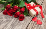 krasnye-rozy-butony-heart-love-valentine-s-day-roses-romanti.jpg