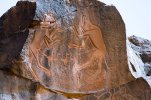 800px-Libya_5321_Meercatze_(Gatti_Mammoni)_Petroglyphs_Wadi_Methkandoush_Luca_Galuzzi_2007.jpg