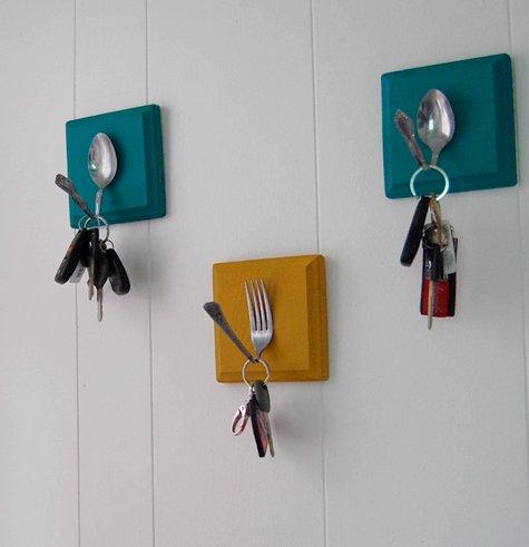 idee-recyclage-argenterie-porte-clefs-maison-L-1.jpeg