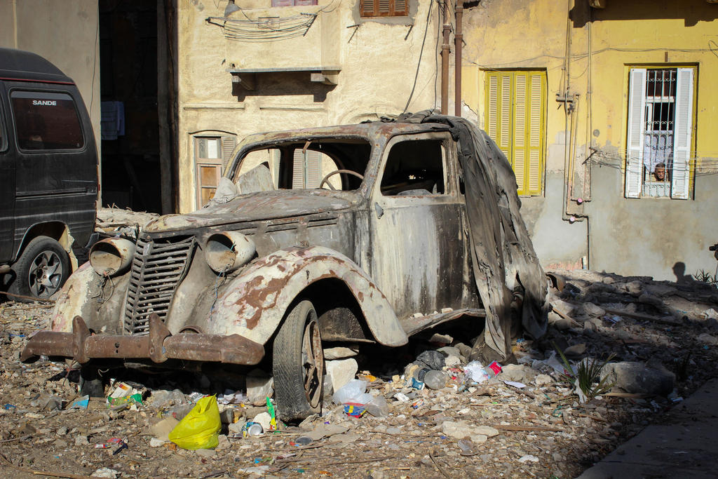 ruined_car_4_by_youssefzidan2200-d8h060m.jpg