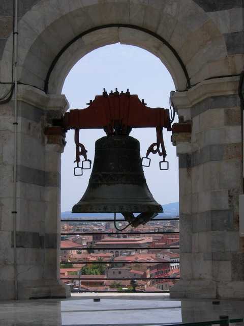 Leaning-tower-bell-Pasquareccia..jpg