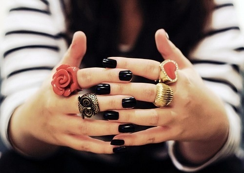 black-fashion-girl-heart-nails-owl-Favim.com-58331.jpg