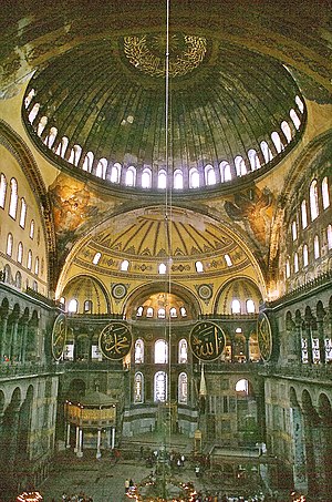 300px-Ayasofya-Innenansicht.jpg