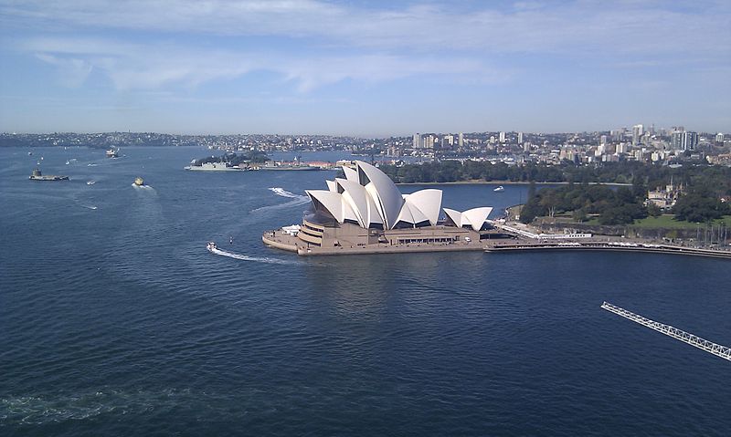 Sydney_harbour_bridge_opera_house.jpg