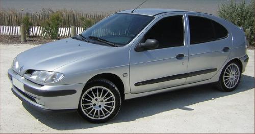 renault1158778854megane1.jpg