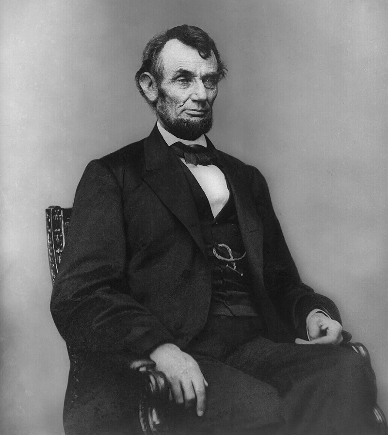 Abraham_Lincoln-800x897.jpg