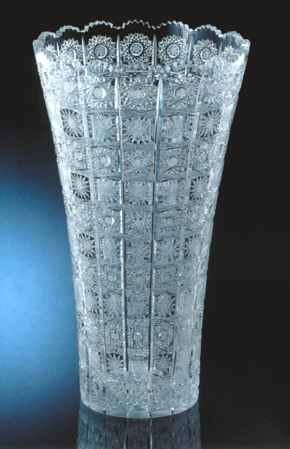 Cut_Crystal_Vase_Large_Size.jpg