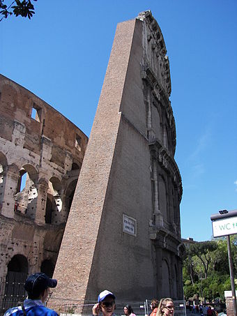 340px-Colosseum_%28Rome%29_4.jpg