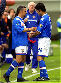 baggio_guardiola030706.jpg